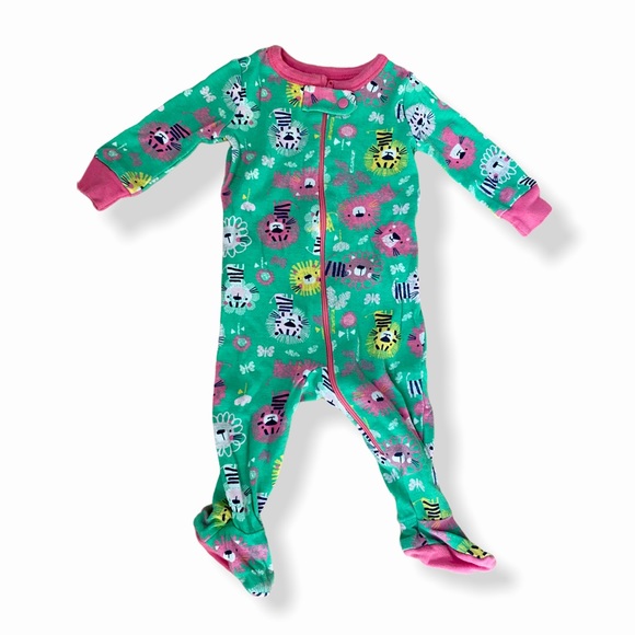 Carters Baby Girl Pink Onesie PJ set with mittens - Picture 3 of 14